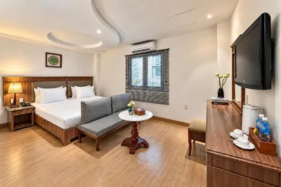 Deluxe-Zimmer mit Fenster — Sky Gem Hotel - Ben Thanh